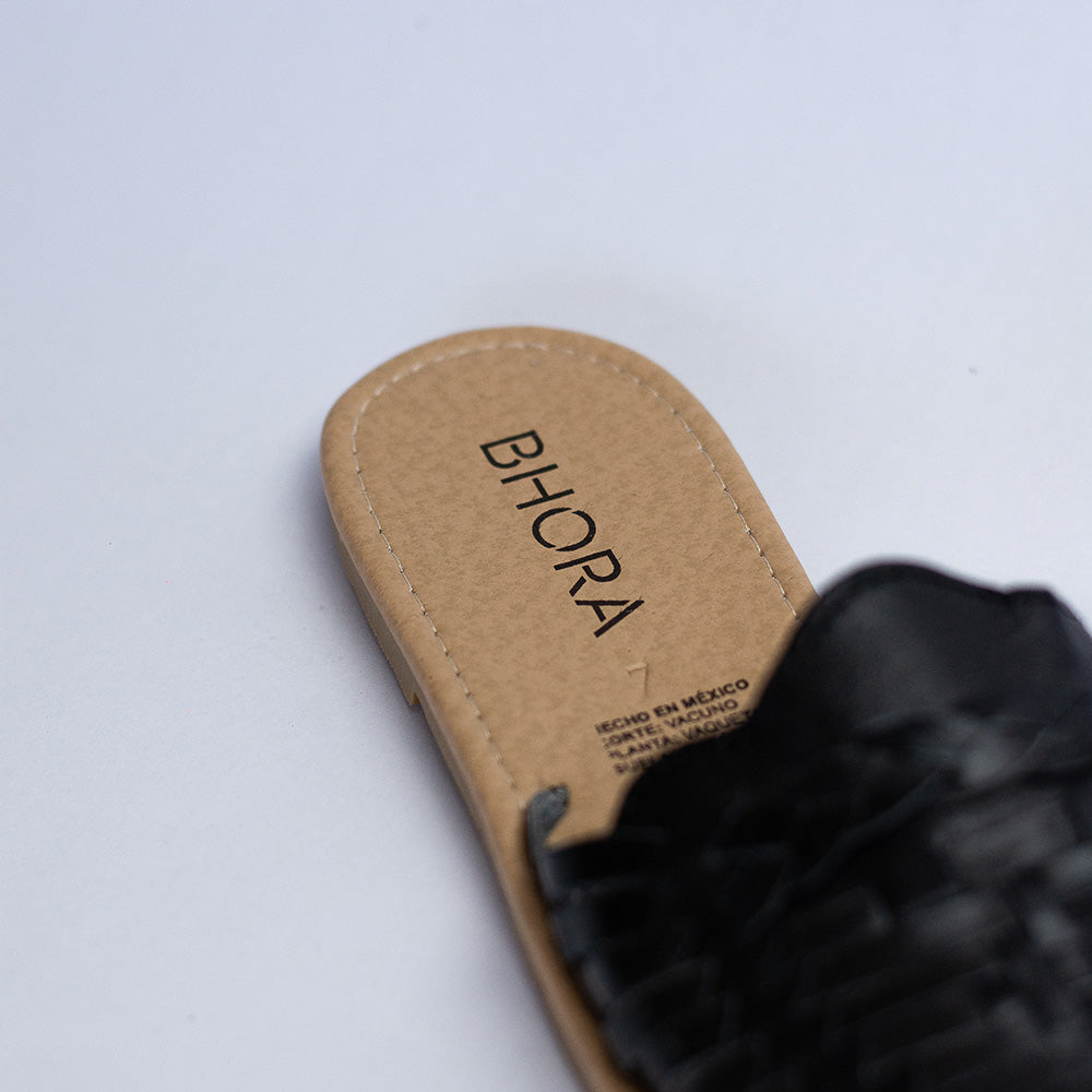 Babucha / Isidora Negro