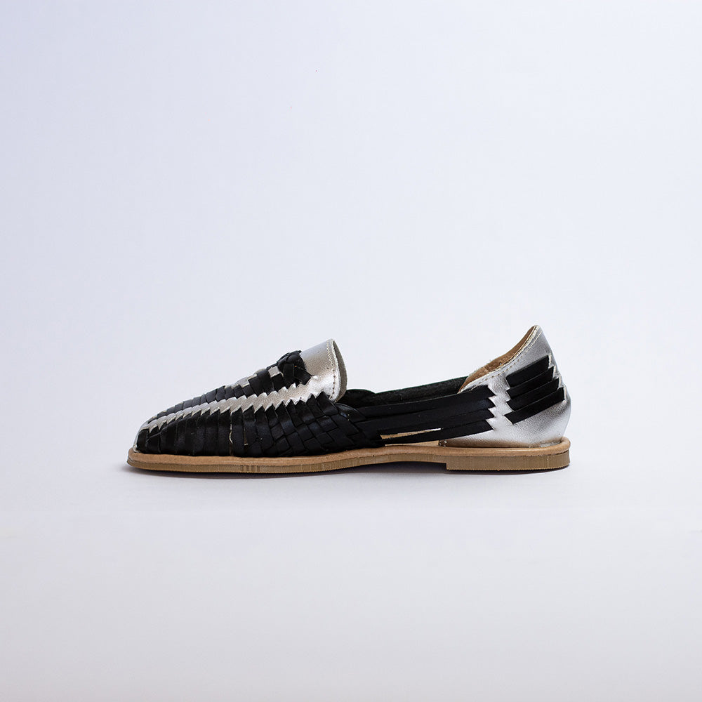 Zapato / Julieta Negro y Plateado