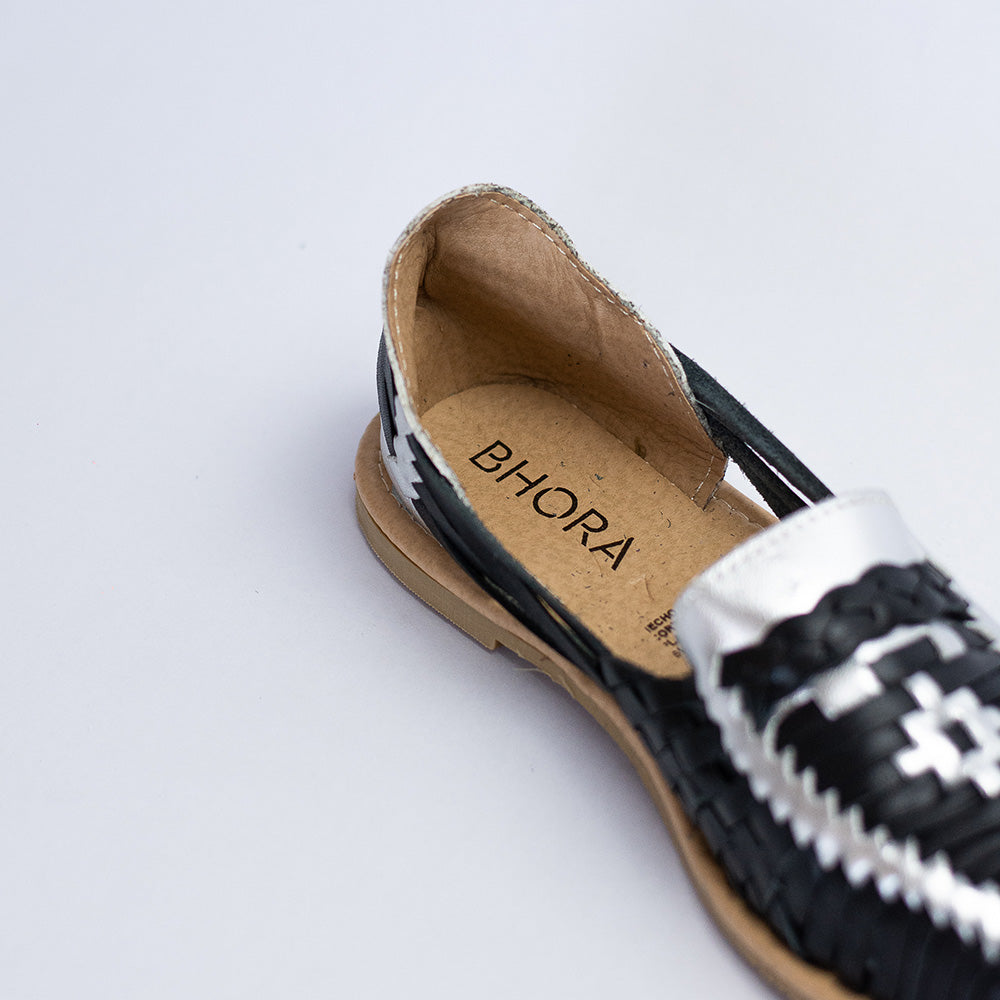 Zapato / Julieta Negro y Plateado